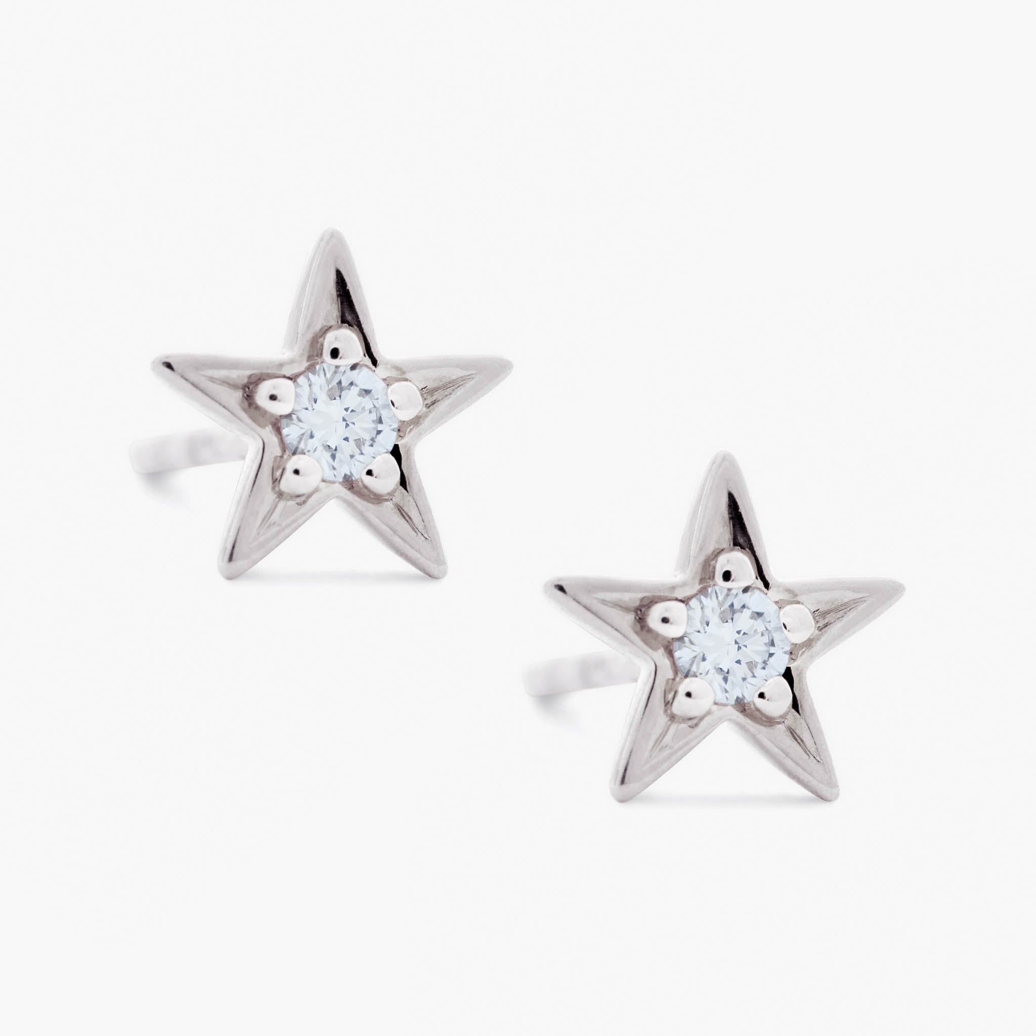 14K - Tiny Love Stud Thread Thru Earring Single – Star - Heather Hawkins INC